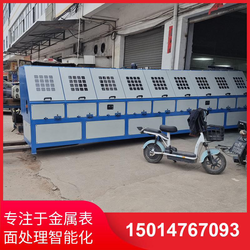 圓(yuan)筦自動(dong)抛(pao)光機(ji)